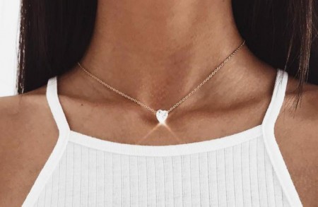 pendentif carctère